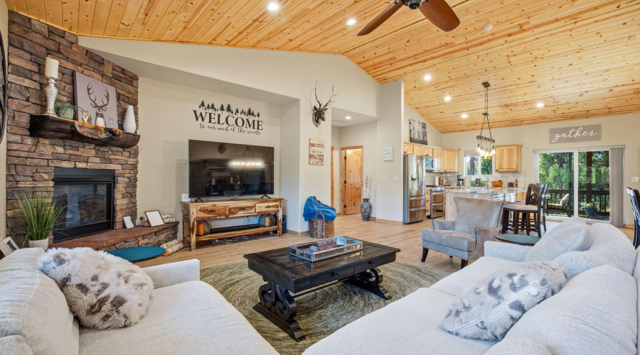 1579GreentreeCir-HeberOvergaard-AZ-7