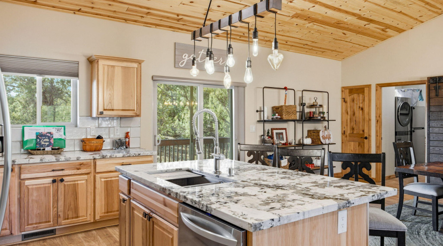 1579GreentreeCir-HeberOvergaard-AZ-12