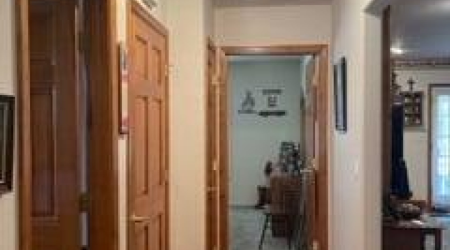 hall on guest bdrm side