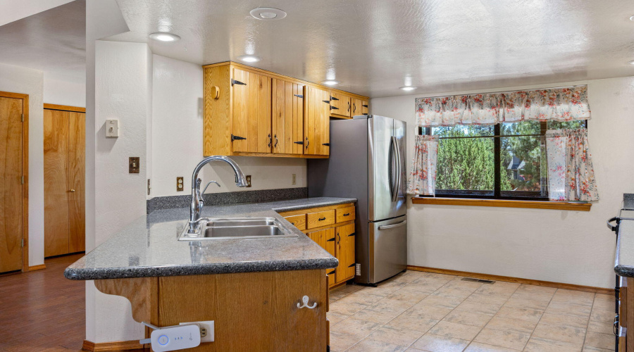 2232EagleLn-Overgaard-AZ-10