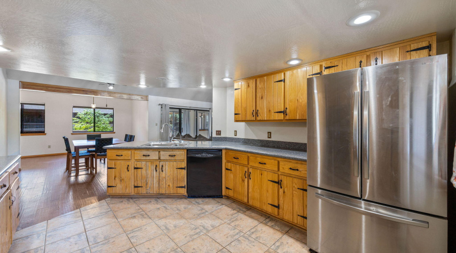 2232EagleLn-Overgaard-AZ-11