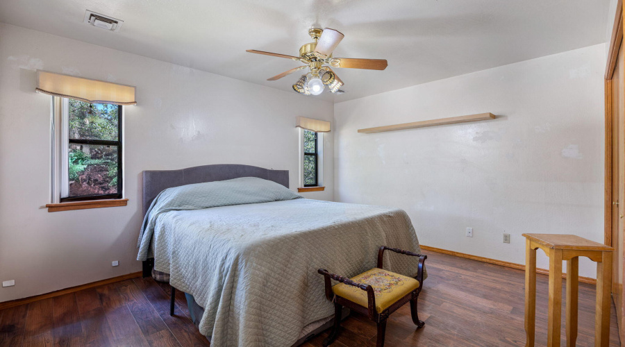 2232EagleLn-Overgaard-AZ-13