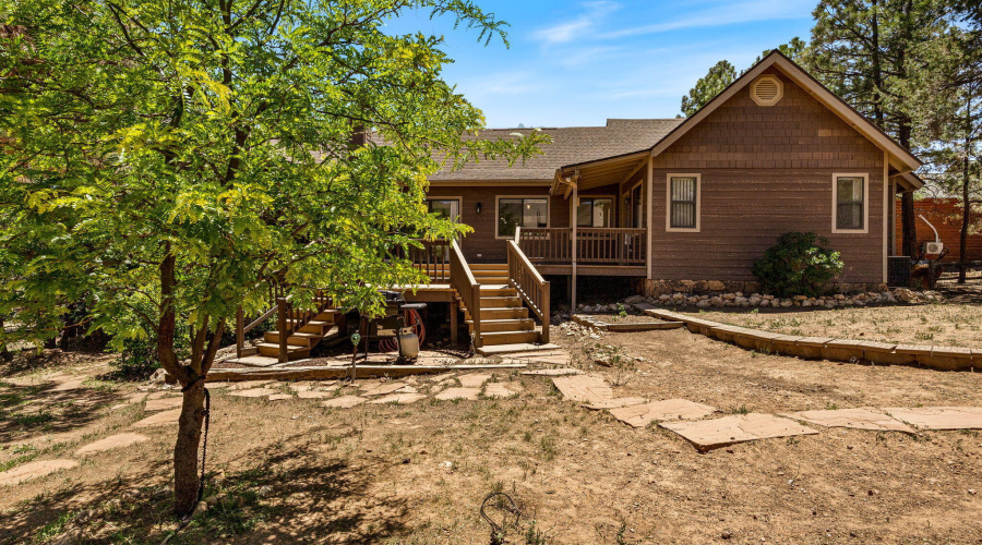 2232EagleLn-Overgaard-AZ-32