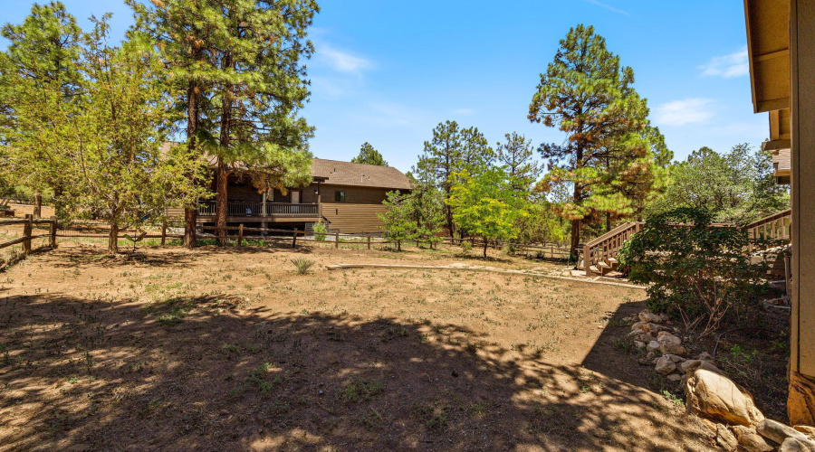 2232EagleLn-Overgaard-AZ-35