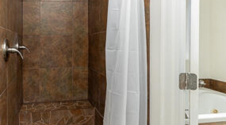 502 1100 West Street W MLS-35