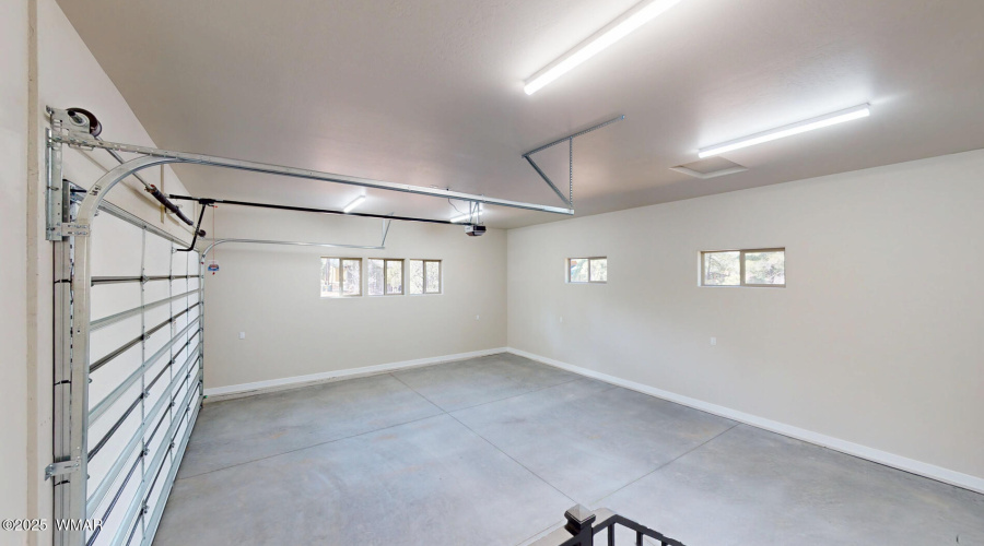 4490 W Hawthorn Road