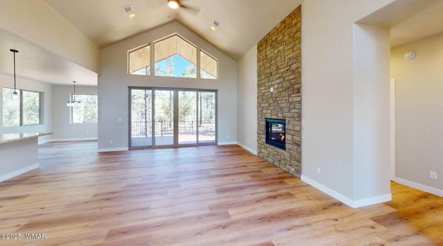 4490 W Hawthorn Road