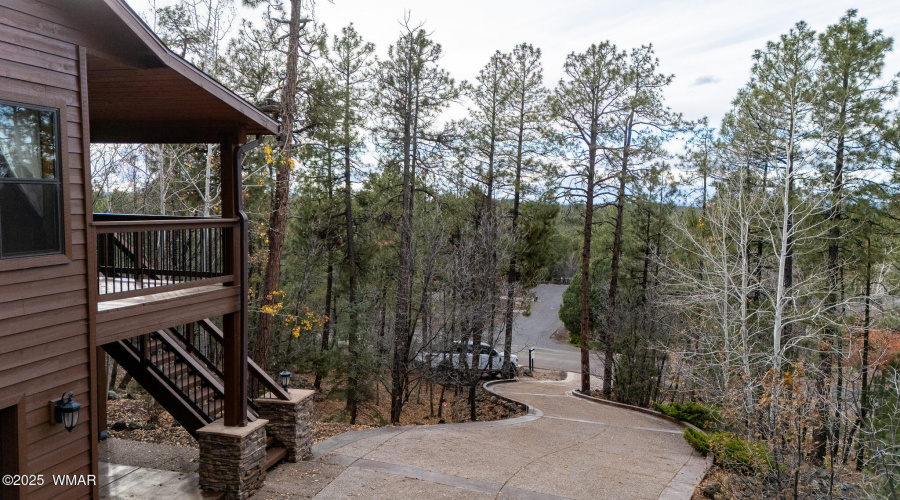 DJI_20251118152440_0013_D