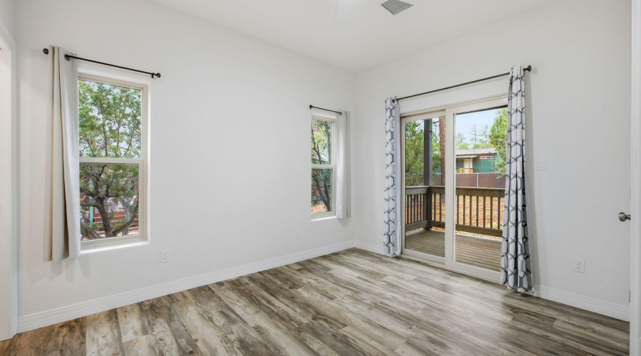 1979ChristmasPineCircle-HeberOvergaard-A