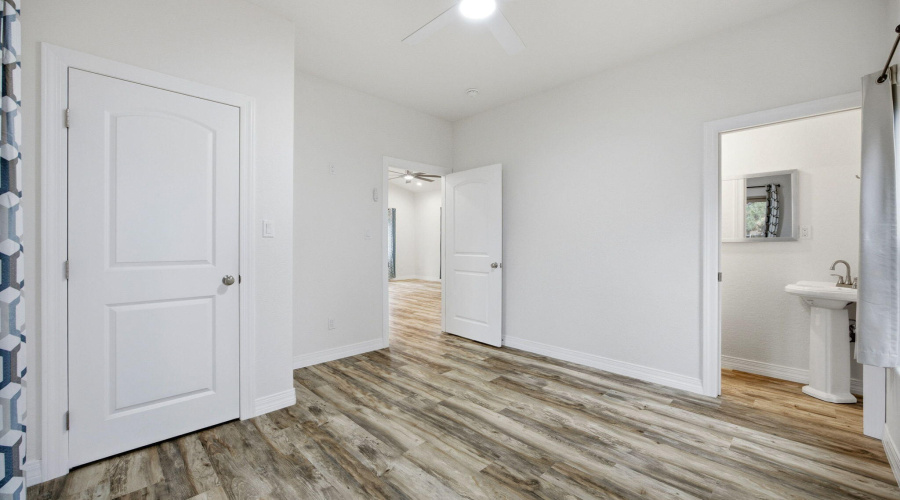 1979ChristmasPineCircle-HeberOvergaard-A