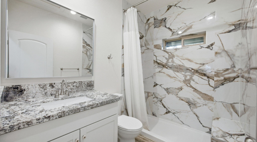 1979ChristmasPineCircle-HeberOvergaard-A