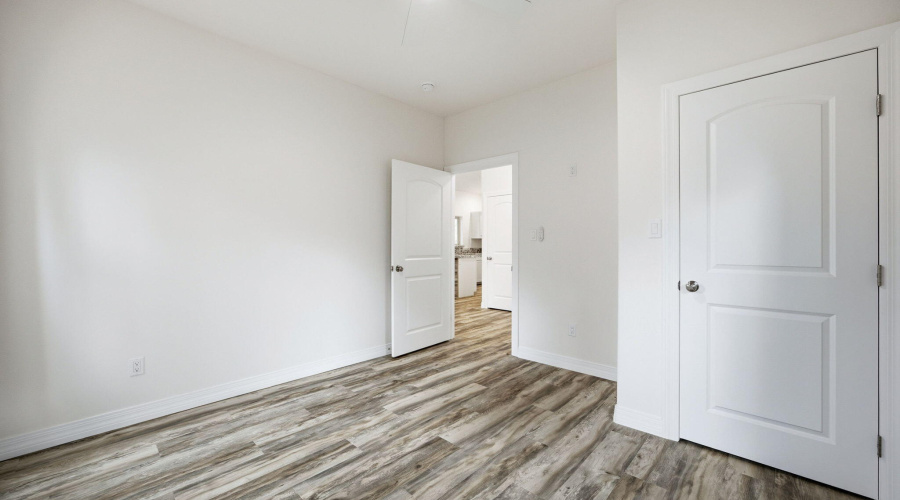 1979ChristmasPineCircle-HeberOvergaard-A