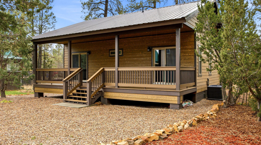 1979ChristmasPineCircle-HeberOvergaard-A