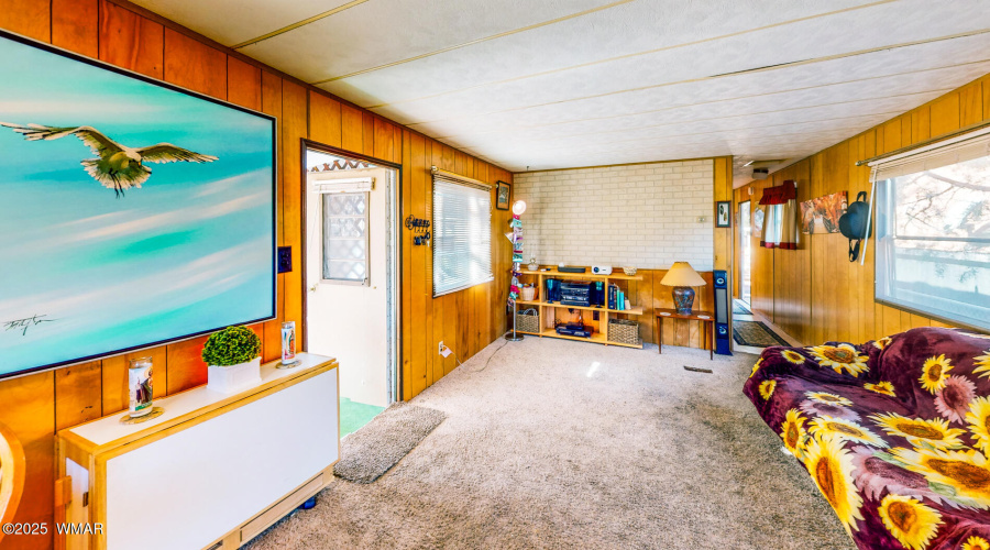 4231-W-Willis-Living-Room