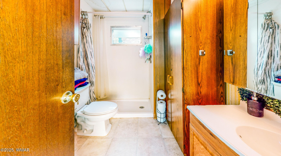 4231-W-Willis-Bathroom