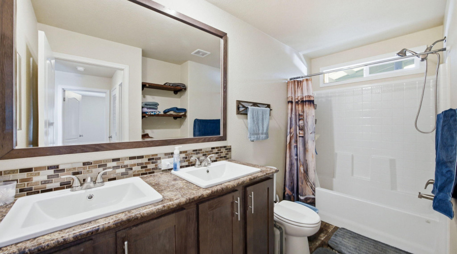 3501AZ277-HeberOvergaard-AZ-24