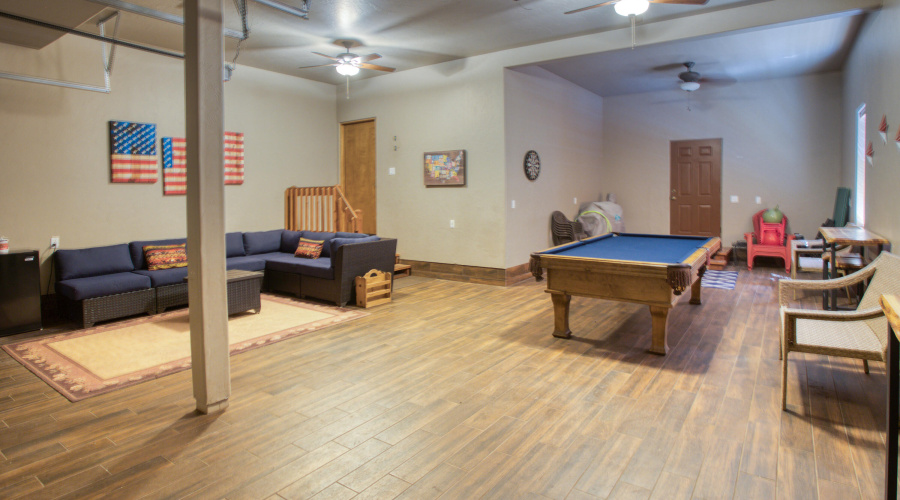 3-Car Garage/Game Room