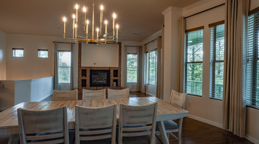 dining living and treees