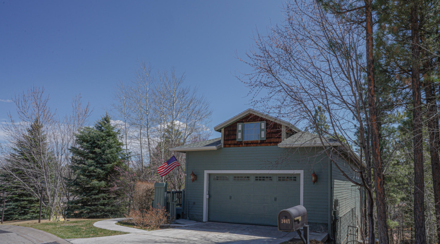 3041 W Simon Cir -02