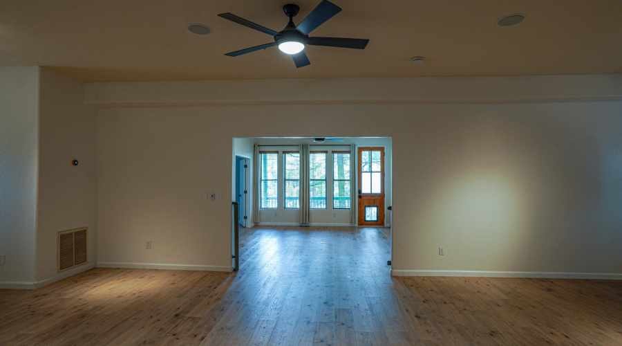 3041 W Simon Cir -77