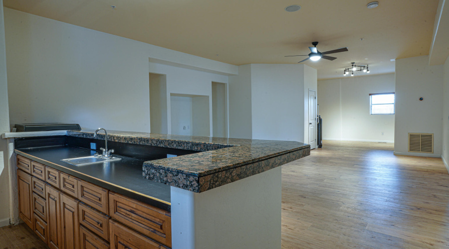 3041 W Simon Cir -84