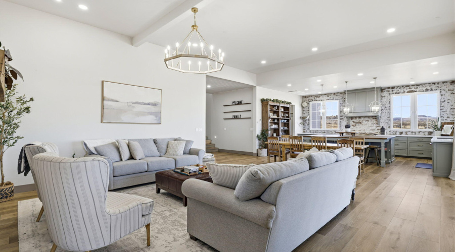 1200W4thSt-EagarAZ-9