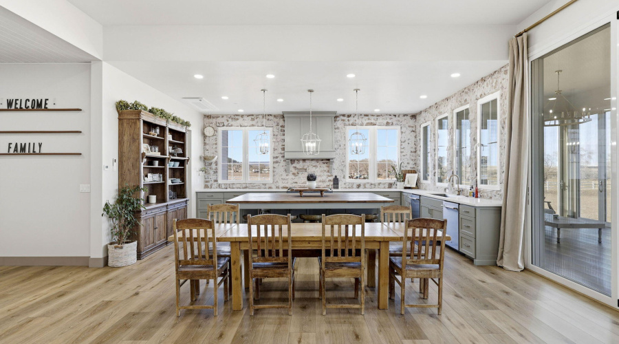 1200W4thSt-EagarAZ-10