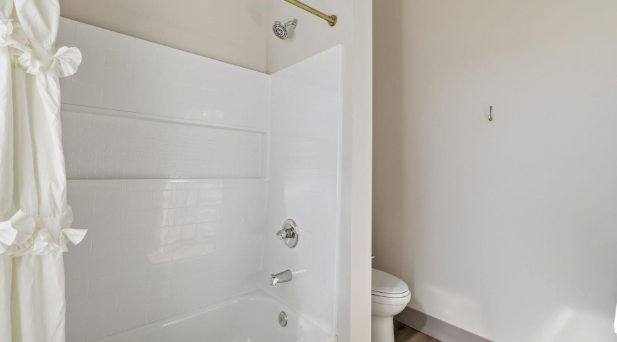 1200W4thSt-EagarAZ-46