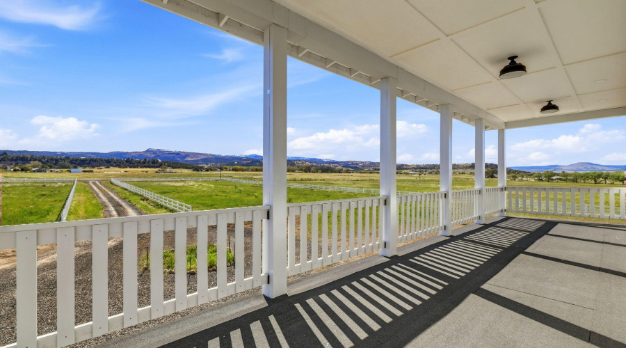 1200W4thSt-EagarAZ-SeasonSwap-2