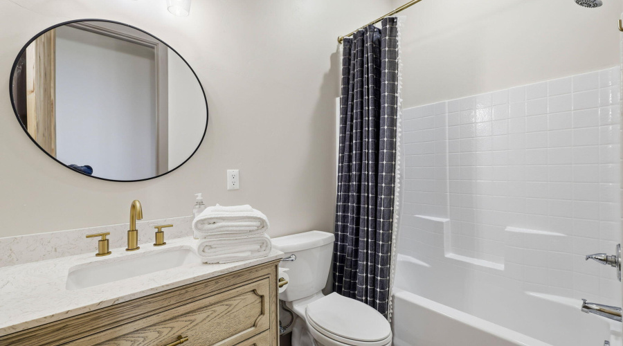 1200W4thSt-EagarAZ-50