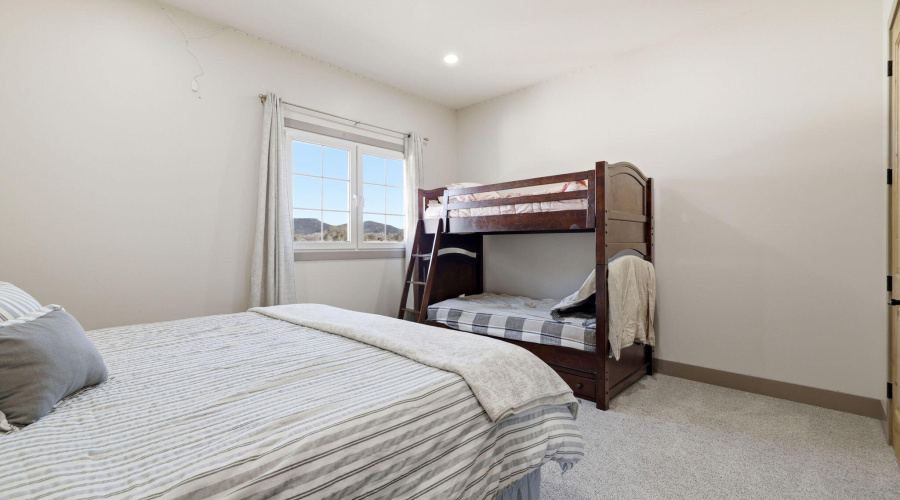 1200W4thSt-EagarAZ-49