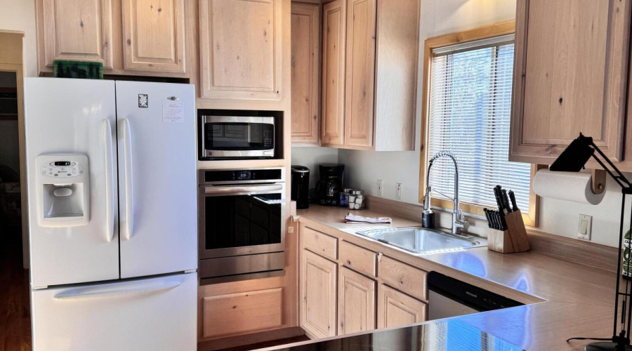 Homestead_Kitchen_New_Oven