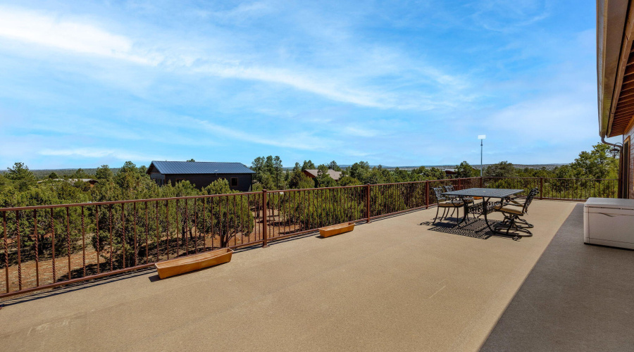 2335VoyagerCir-Overgaard-AZ-30