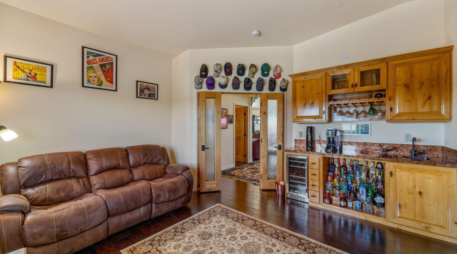 2335VoyagerCir-Overgaard-AZ-35