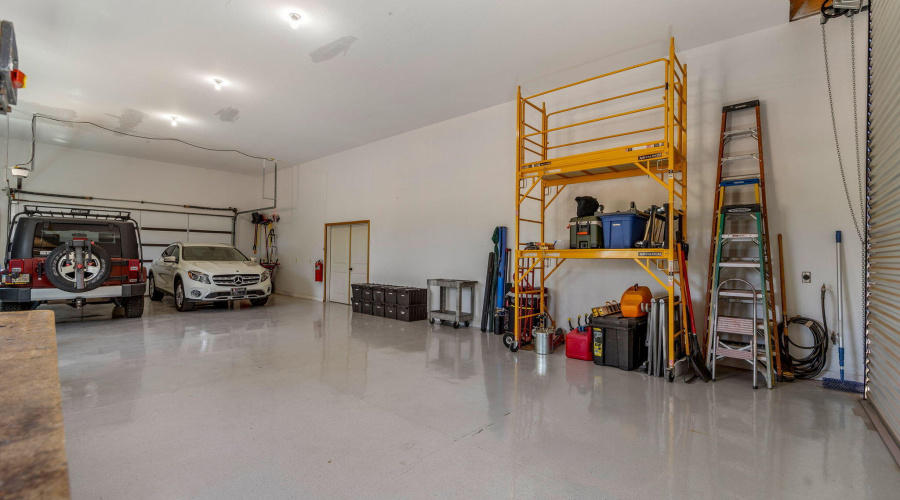 2335VoyagerCir-Overgaard-AZ-38