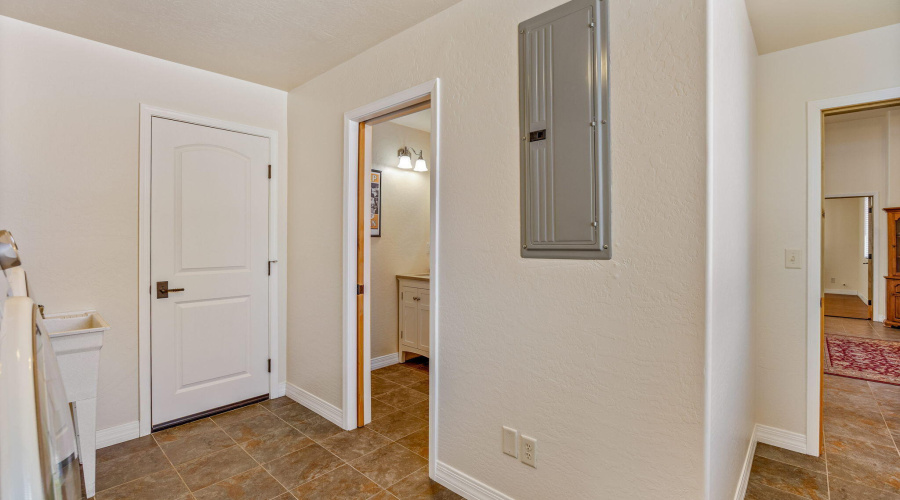 2335VoyagerCir-Overgaard-AZ-6