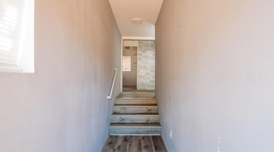 guest house entry way._sl_stephen_524