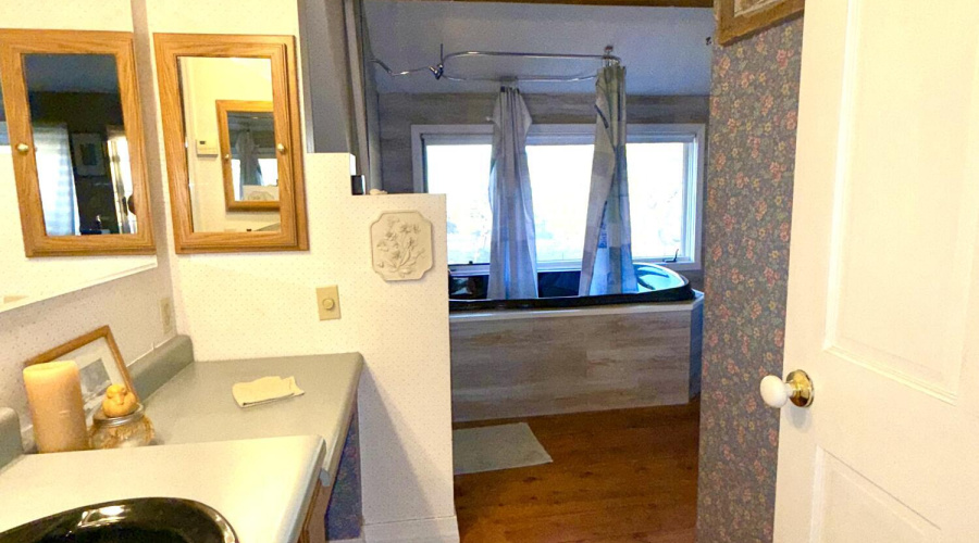 Upstairs Primary bath