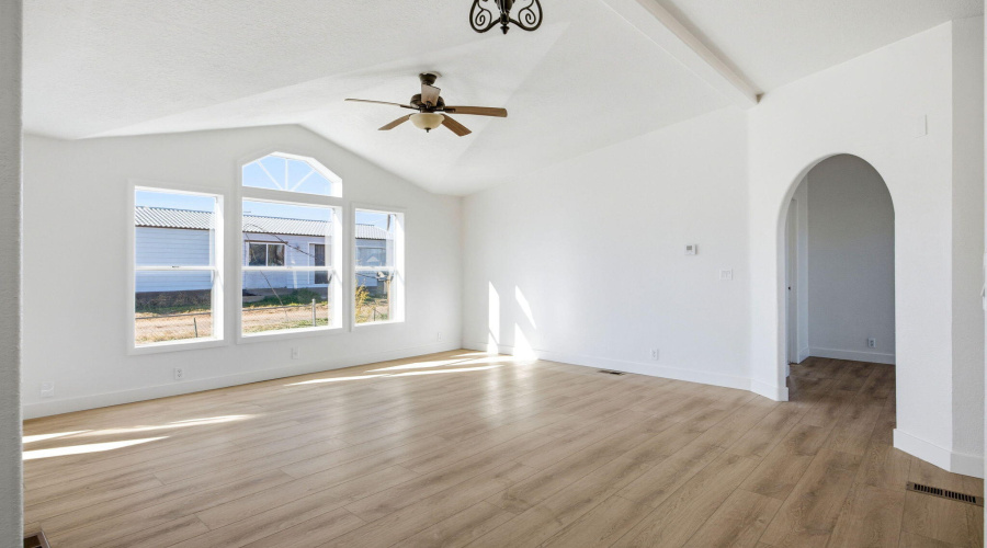 29TumbleweedLn-Taylor-AZ-5