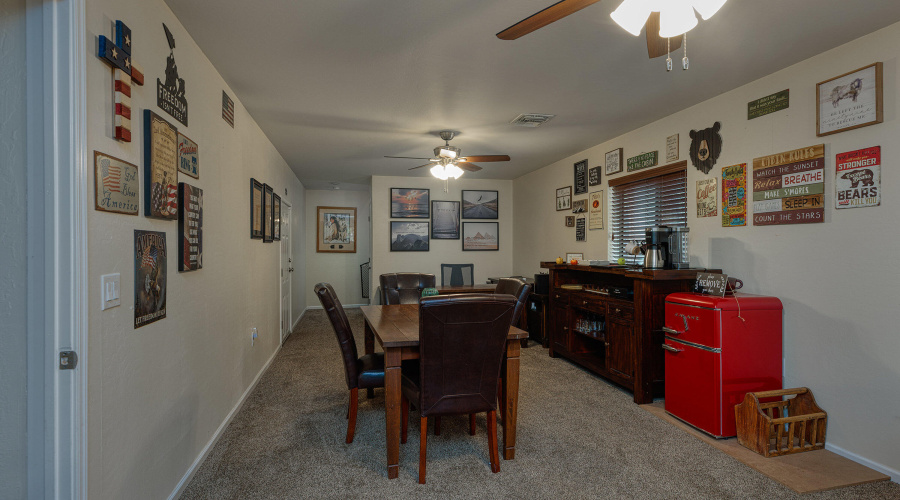 Multi-purpose room; potential bedroom