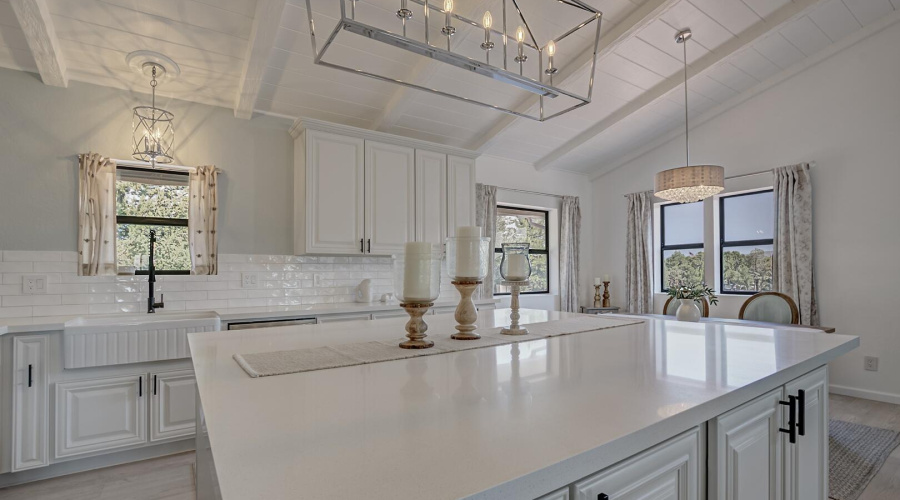 Kitchen - Large Quartz Island