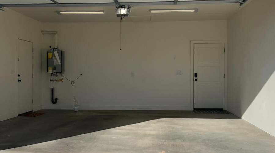 8439AF49-CD05-4516-AD79-0B2E70F13522