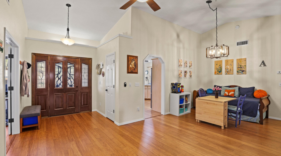 Foyer & Dining Area 2