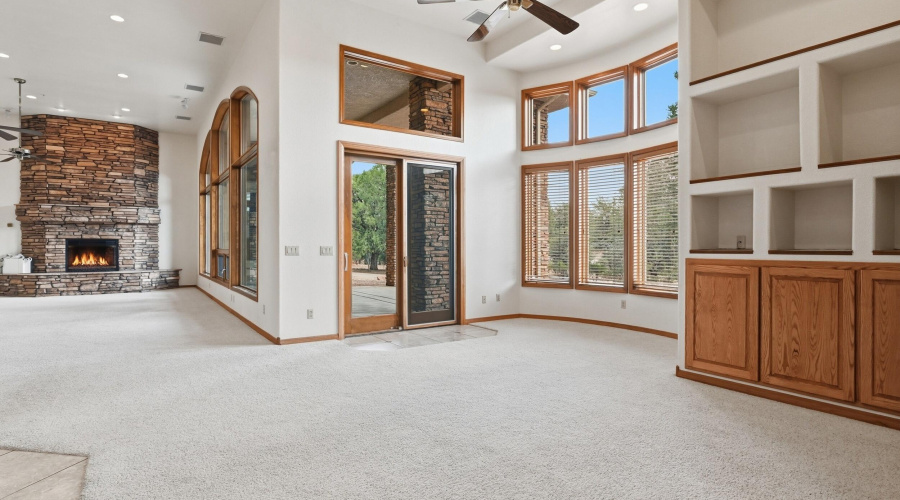 007_DSC_2467_with_fire