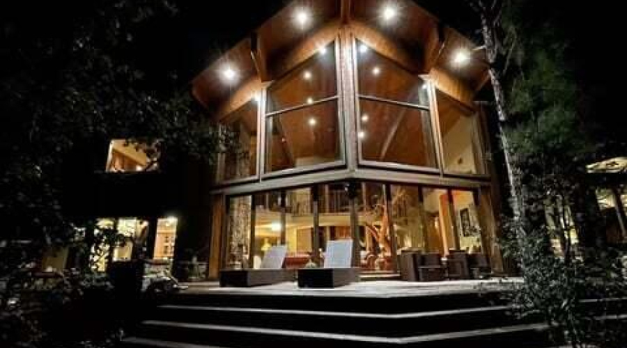 bce908fa-e3c2-4022-b837-9b53828a76bb