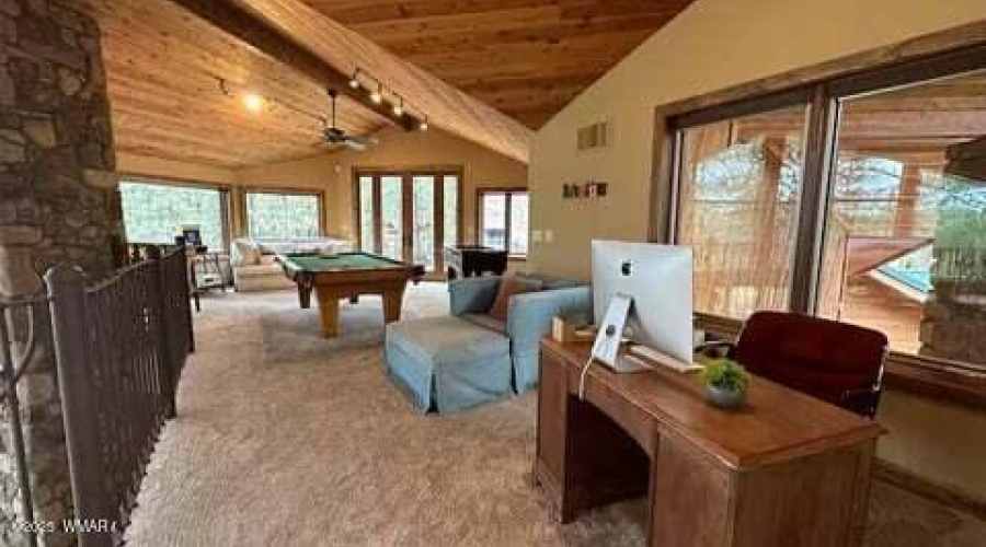 d1f87e4e-22fa-423e-a9c5-1223f6acc38f