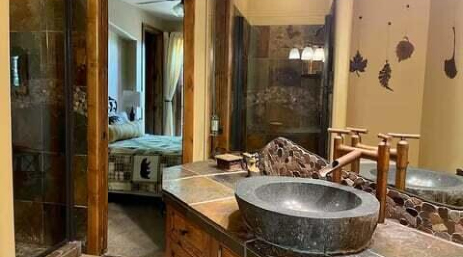 2e9b23e3-9e98-4e77-b59f-b06202347095