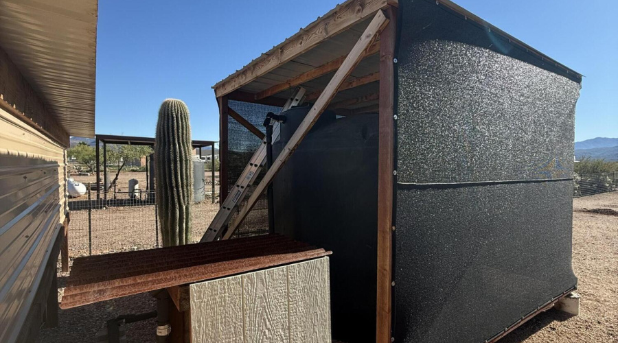 2500 gallon storage tank