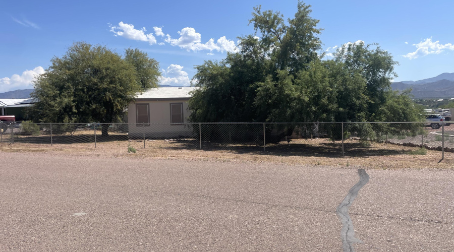 E43744D4-03B4-4F9E-ADE0-F11B15A3BCE3