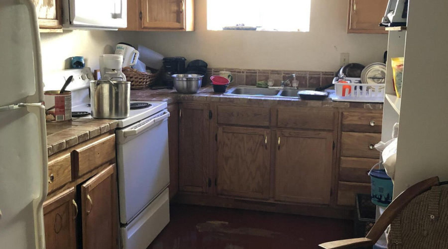 Second 414 Unit C Kitchen (1)